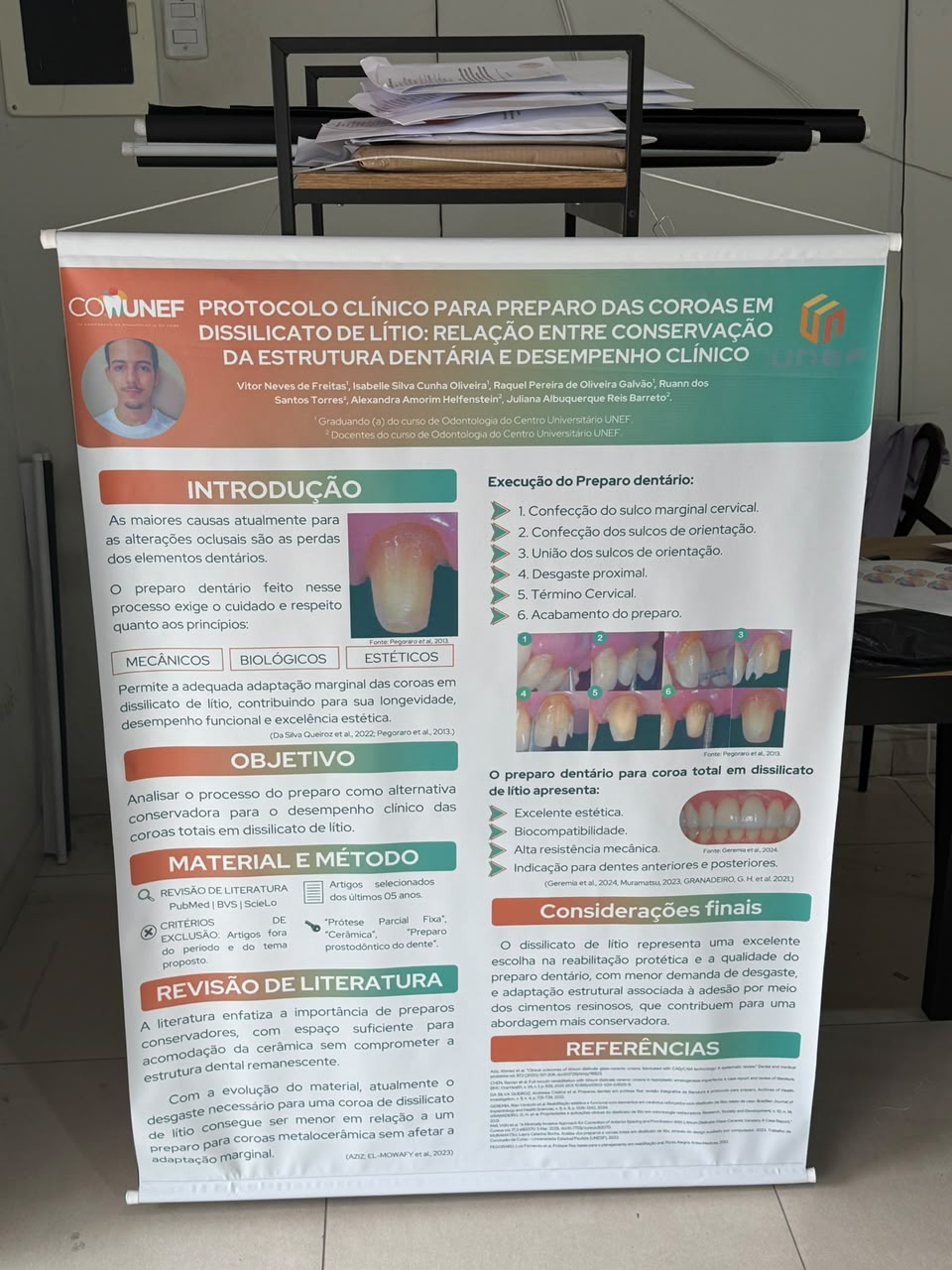 Banner científico impresso em lona com bastões e cordão